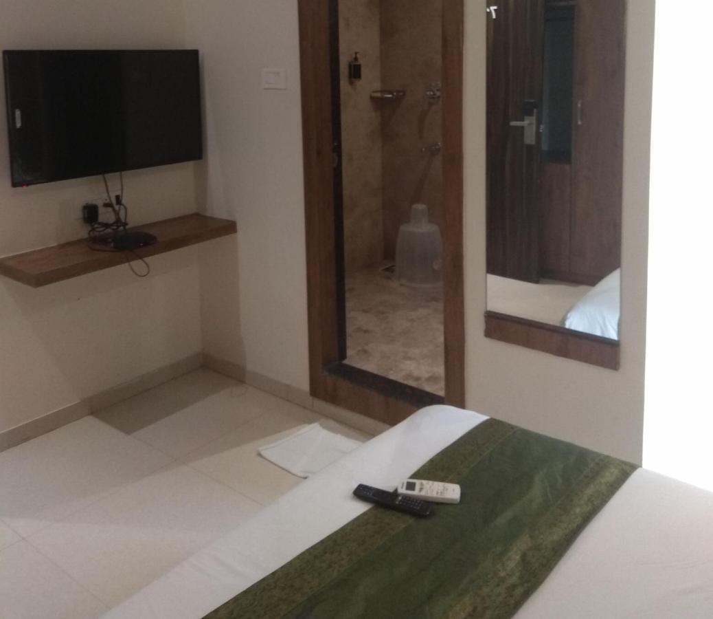 Hotel West Blue Mumbai Kültér fotó