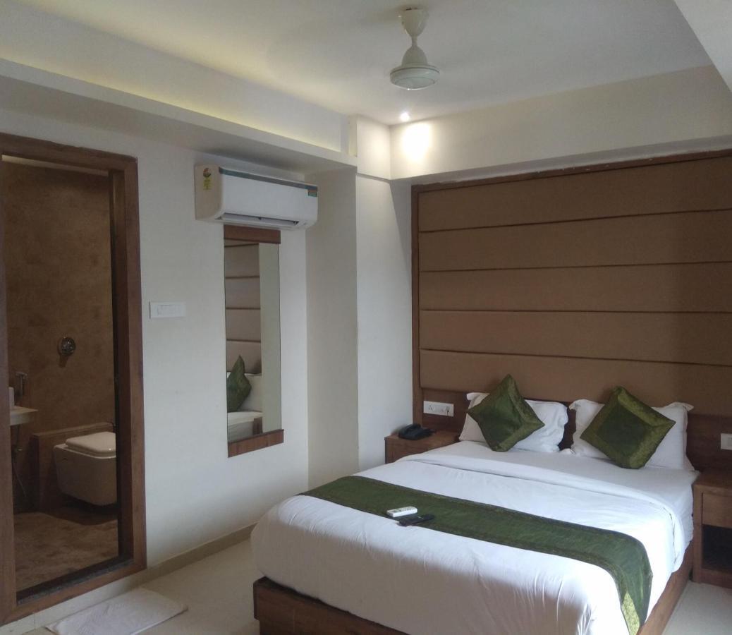 Hotel West Blue Mumbai Kültér fotó