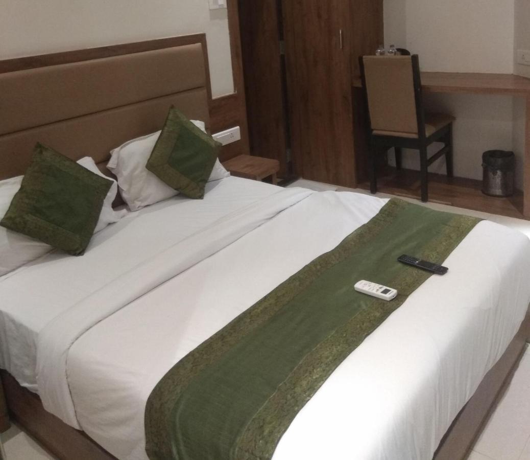 Hotel West Blue Mumbai Kültér fotó