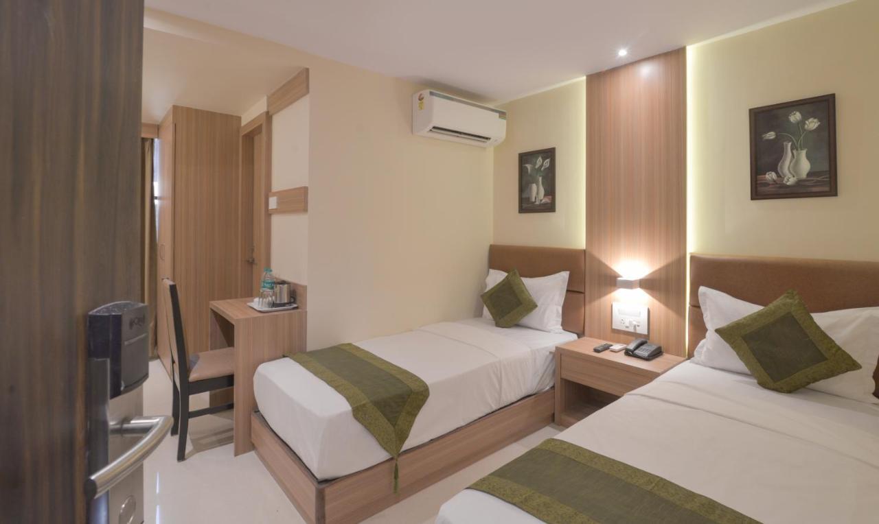 Hotel West Blue Mumbai Kültér fotó