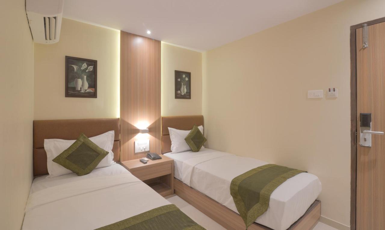 Hotel West Blue Mumbai Kültér fotó
