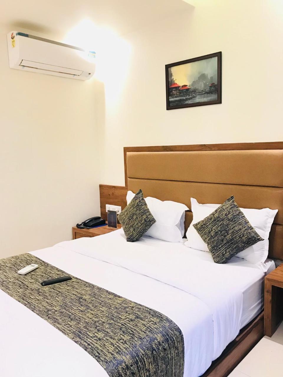 Hotel West Blue Mumbai Kültér fotó
