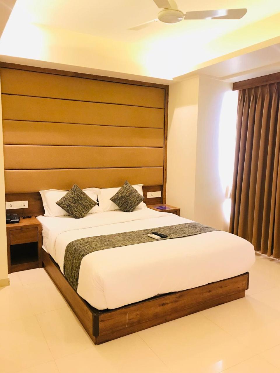 Hotel West Blue Mumbai Kültér fotó
